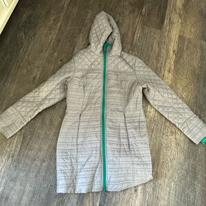 Title Nine Quilted Hooded Jacket – Size M , grey with teal interior